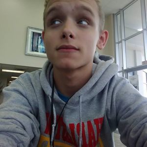 Meet your Posher, Dakota